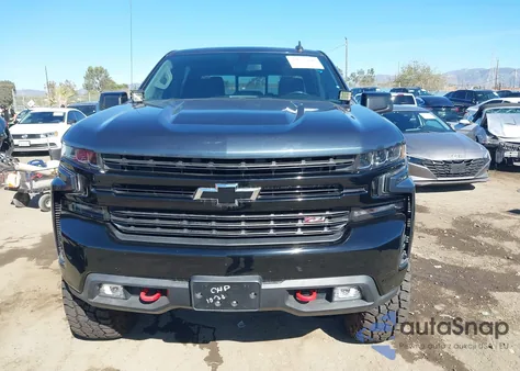 2020 Chevrolet Silverado 1500 4Wd Short Bed Lt Trail Boss z USA, uszkodzony, nr VIN 3GCPYFED7LG367998